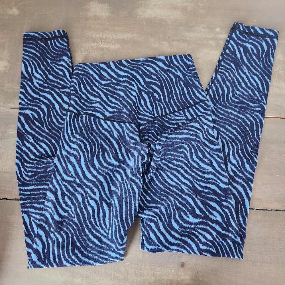 Aerie Real Me High Waisted Blue Zebra Printed Leggings - Size S/25-inch Inseam - Picture 6 of 6